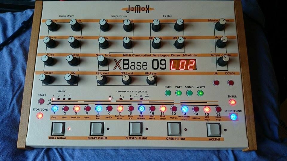 xbase09.jpg